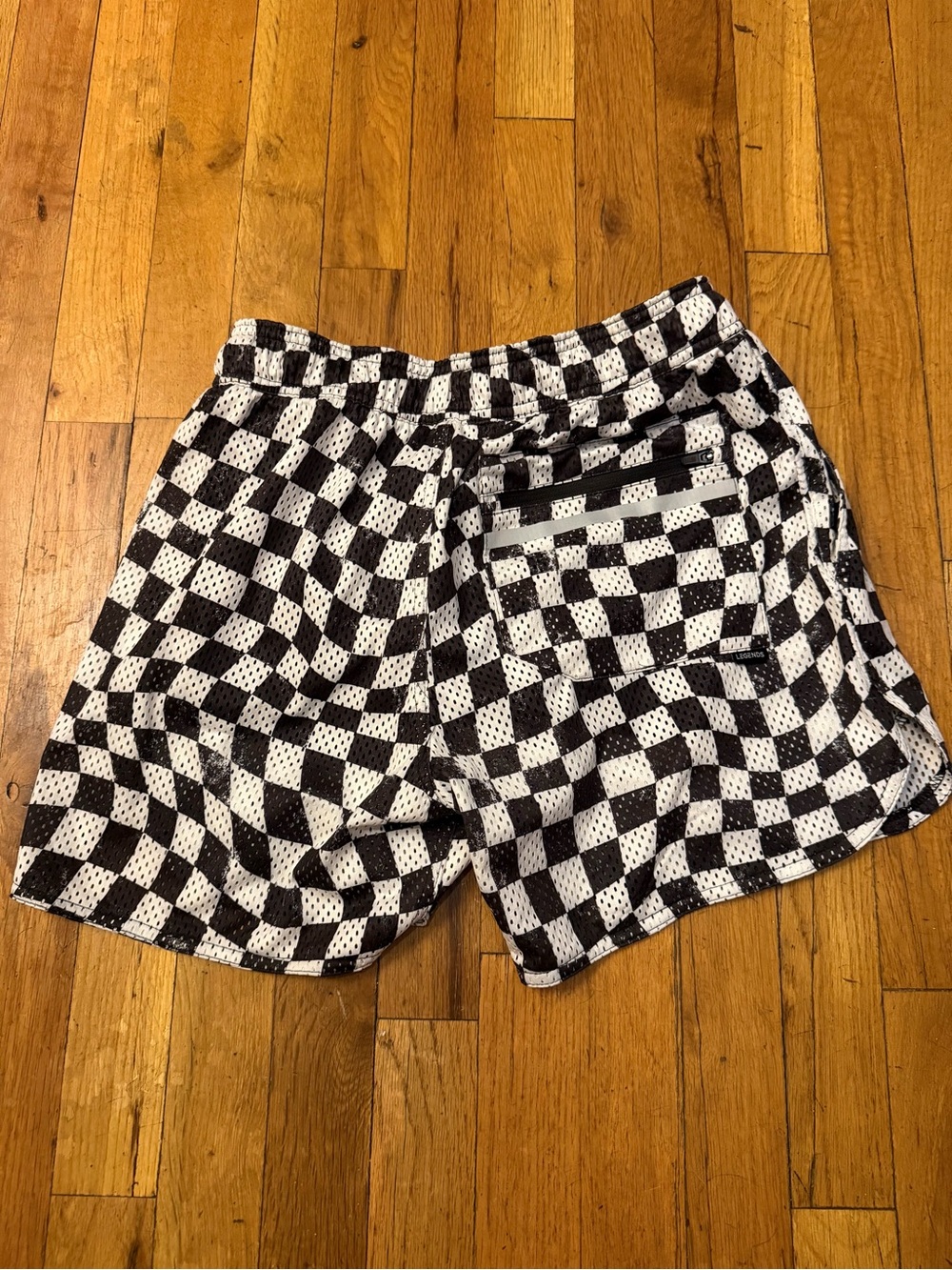 LEGENDS Luka Mesh Shorts Warped Checkers with liner - size small - NWT - Picture 2 of 5